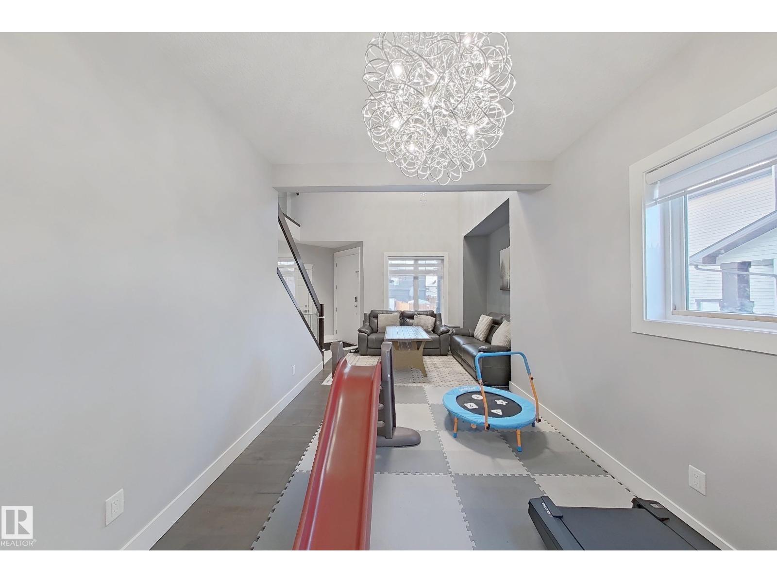 Additional image 6 of 3107 13 Avenue NW, Edmonton, AB, T6T0Z3