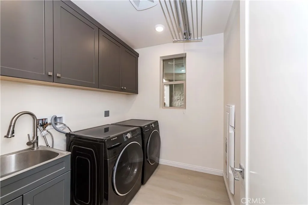 Additional image 52 of 191 Frame, Irvine, CA 92618