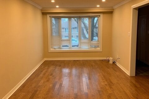 Additional image 8 of Main-3317 Carillion Avenue, Mississauga, ON, L5C 2A9