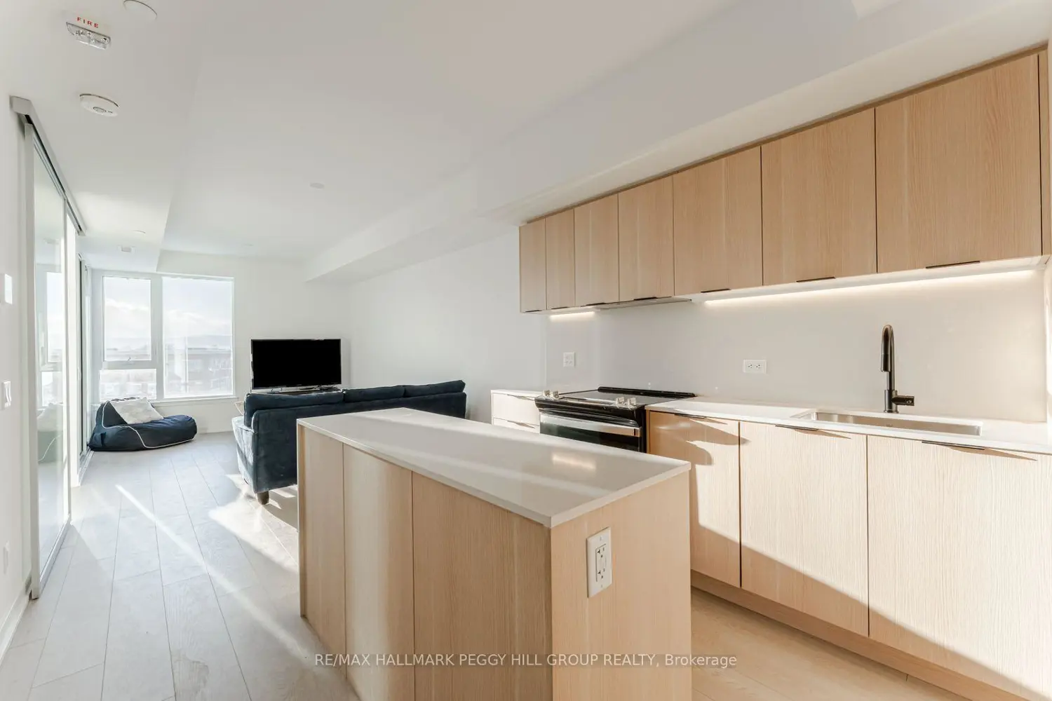 Additional image 2 of 31 Huron Street 421