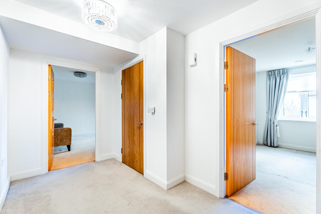 Additional image 10 of Eleanor House, 232 London Road, St. Albans, Hertfordshire, AL1