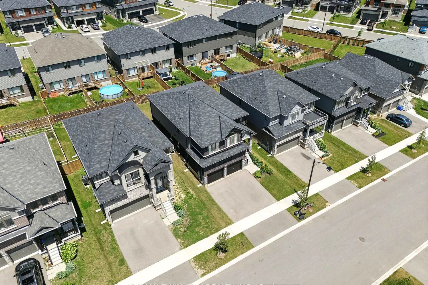 Additional image 17 of 38 Lydia Lane