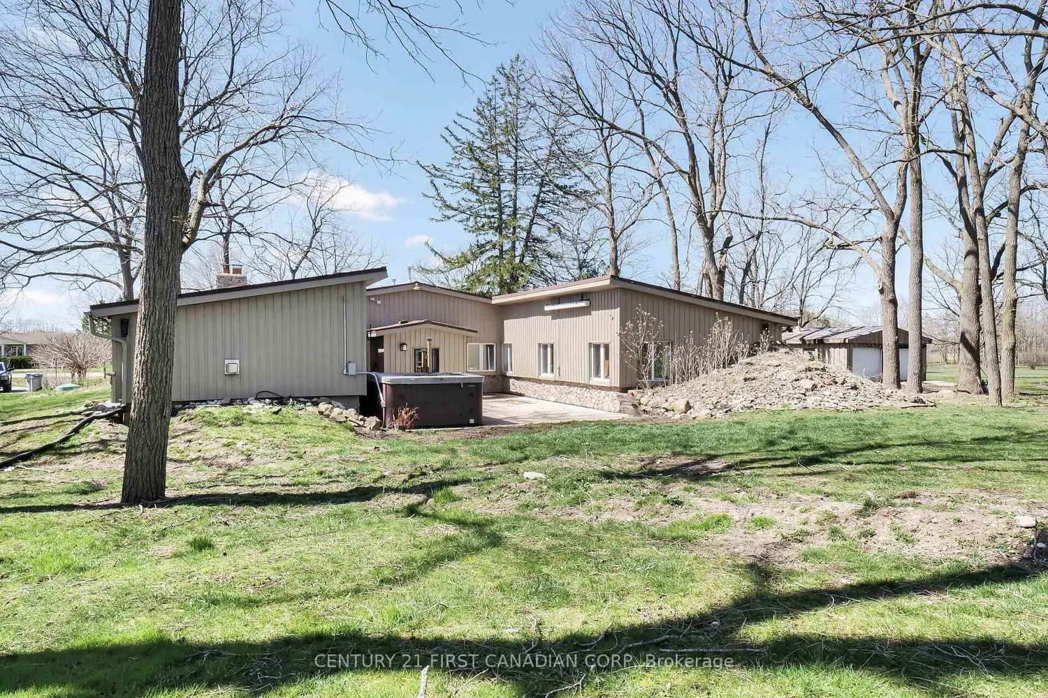 Additional image 9 of 23992 Denfield Road