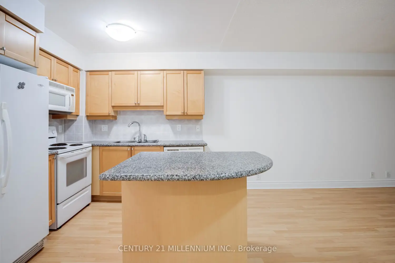 Additional image 10 of 80 Harrison Garden Boulevard 1215