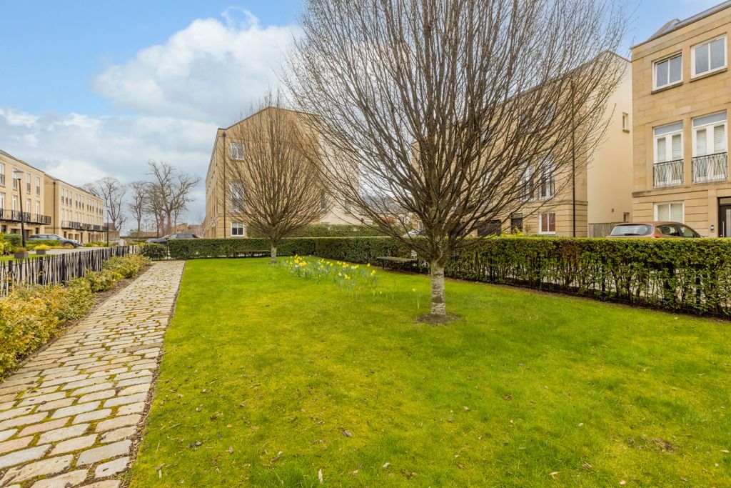 Additional image 21 of 3 bed flat for saleFlat 1, 62 Larkfield Gardens, Trinity, Edinburgh EH5