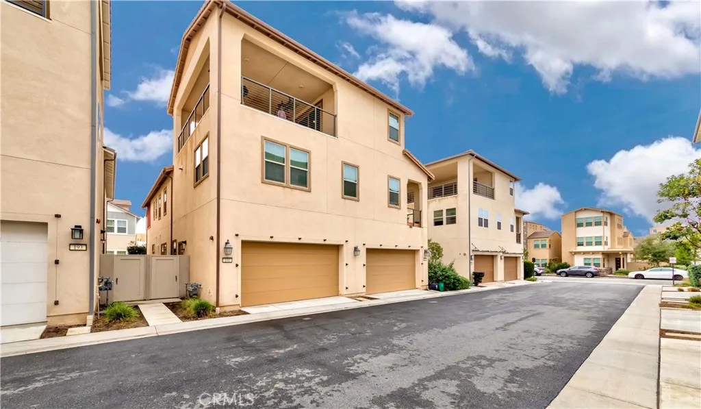 Additional image 76 of 191 Frame, Irvine, CA 92618