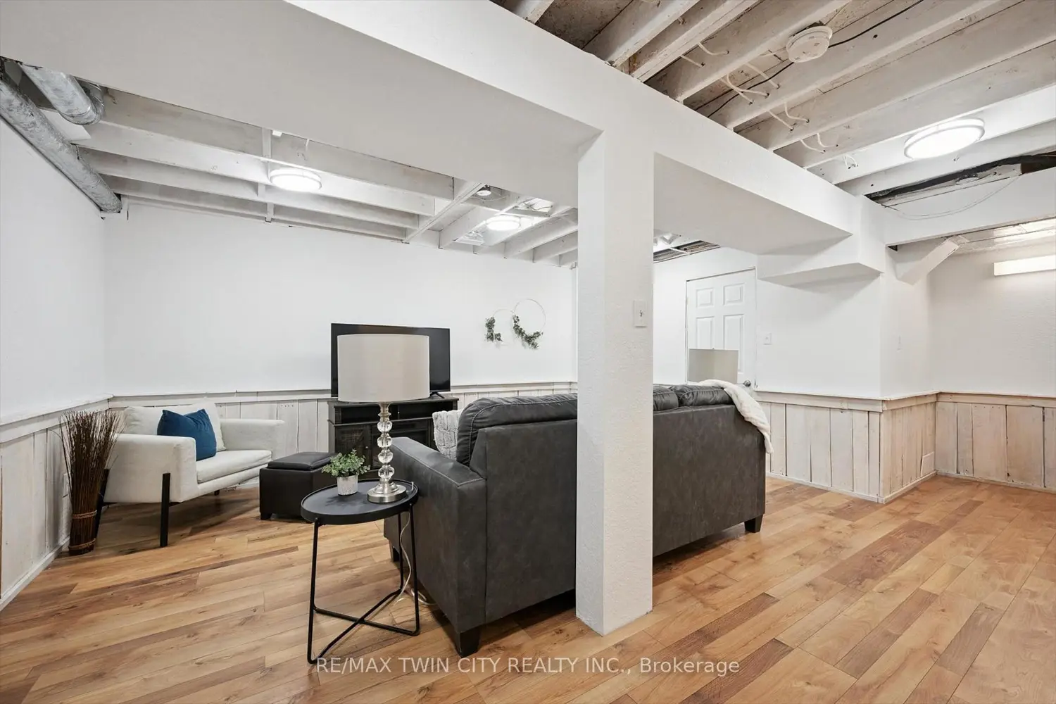 Additional image 13 of 98 Old Maple Lane