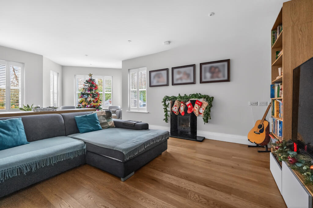 Additional image 4 of Watling Street, St. Albans, AL1