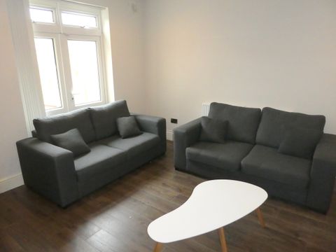 Beresford Road, Victoria Park M13