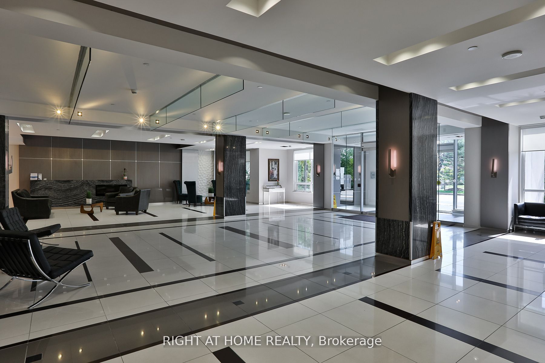 Additional image 2 of 1505-7165 Yonge Street, Markham, ON, L3T 0C9