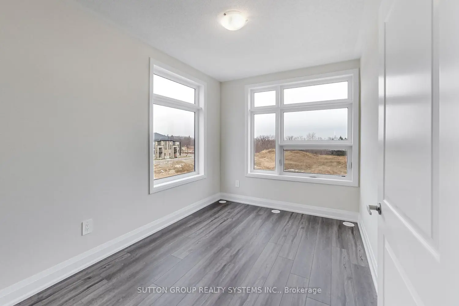 Additional image 16 of 1577 Rose Way 103