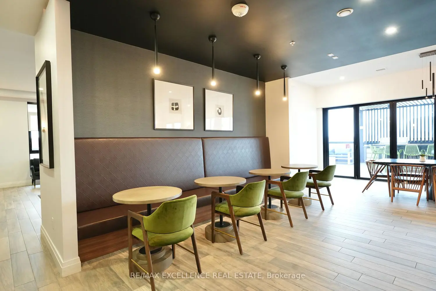 Additional image 10 of 181 King Street 1002