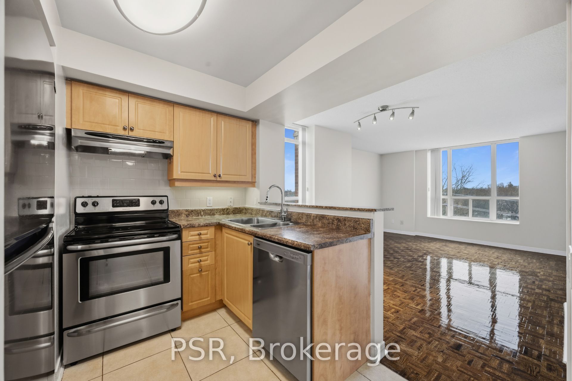 602-515 Rosewell Avenue, Toronto, ON, M4R 2J3