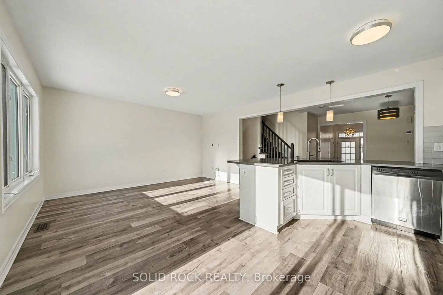 Additional image 10 of 407 White Arctic Avenue