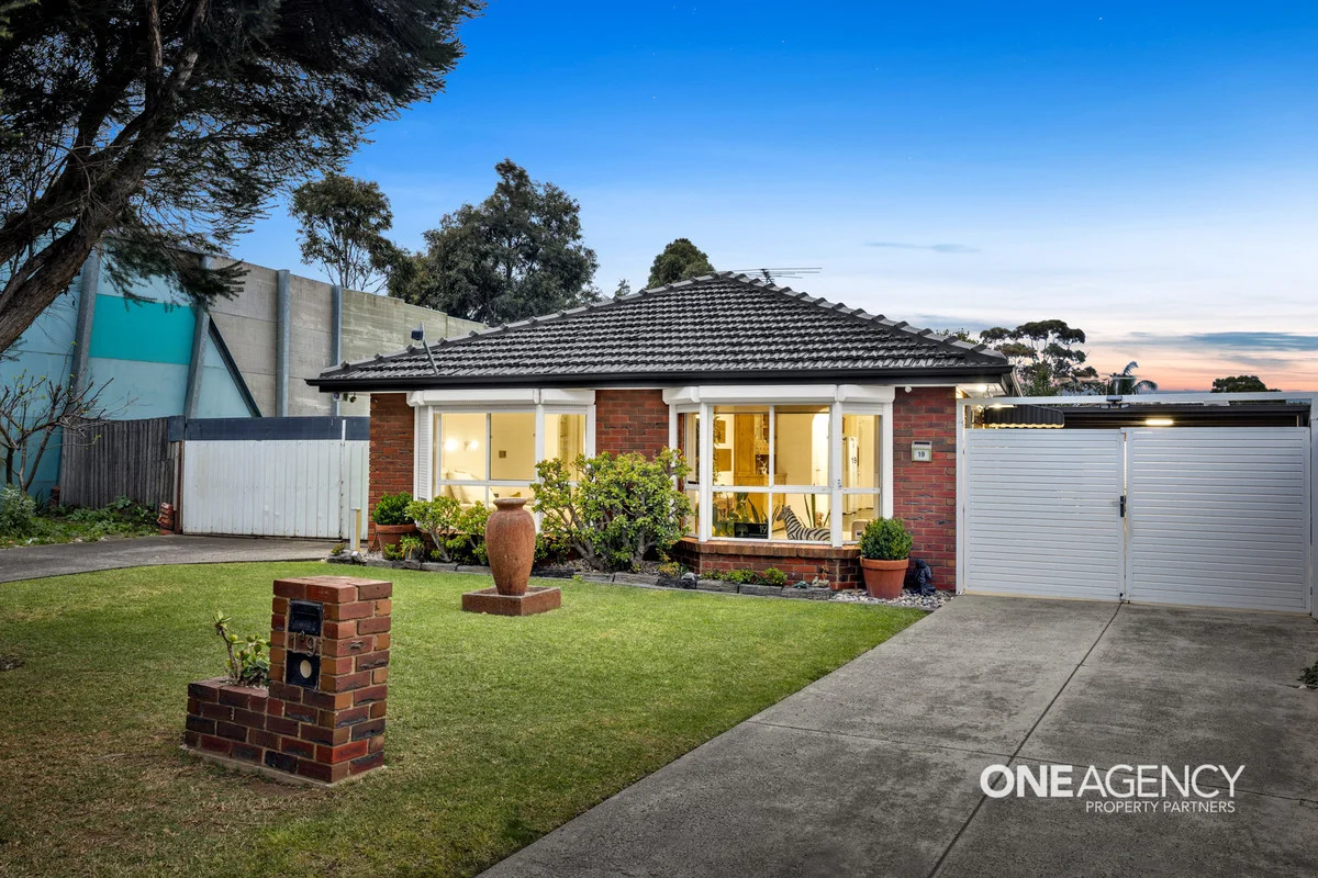 19 Balmoral St South, Altona Meadows VIC 3028