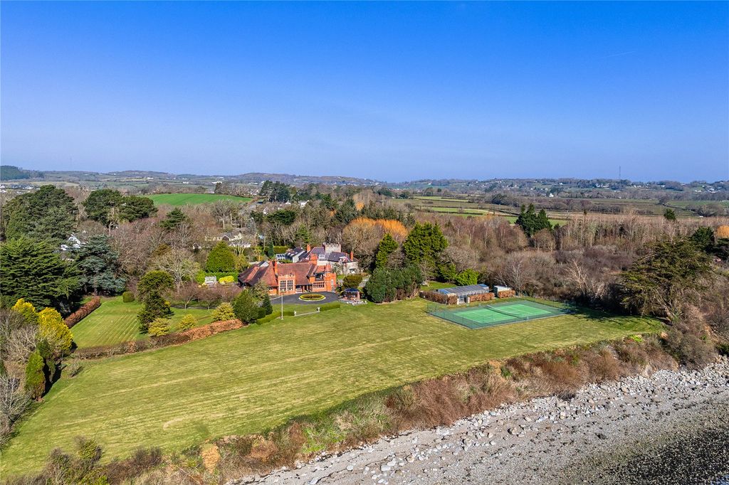 5 bed detached house for saleBeaumaris, Isle Of Anglesey LL58