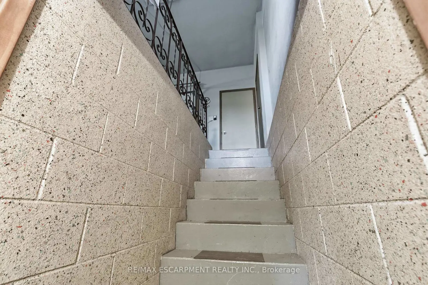 Additional image 15 of 1235 Barton Street