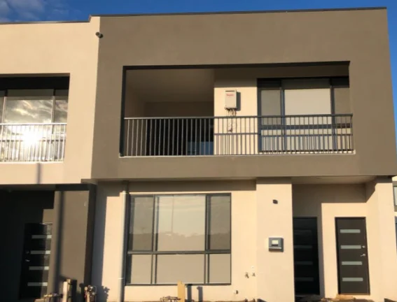 5 Powell Way, Cranbourne West VIC 3977