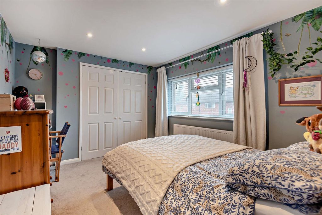 Additional image 10 of 4 bed semi-detached house for saleBracken Way, Chobham, Woking GU24