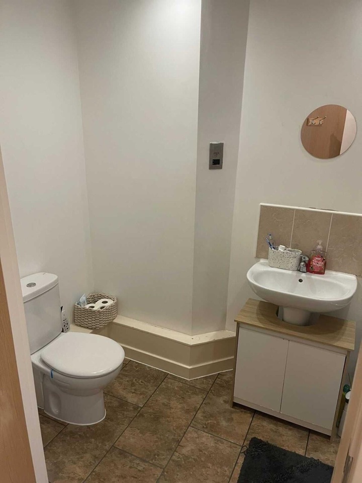 Additional image 3 of 2 Bed Flat, Alma St, B19, N1 7GU