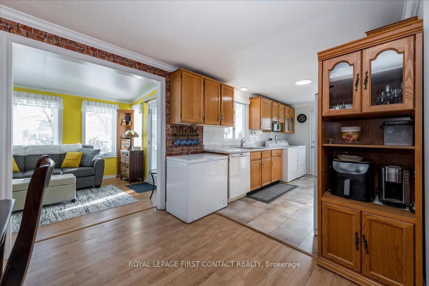 Additional image 5 of 5 Terra Nova Arm