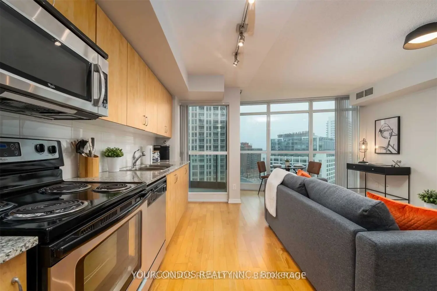 Additional image 7 of 215 Fort York Boulevard 1203