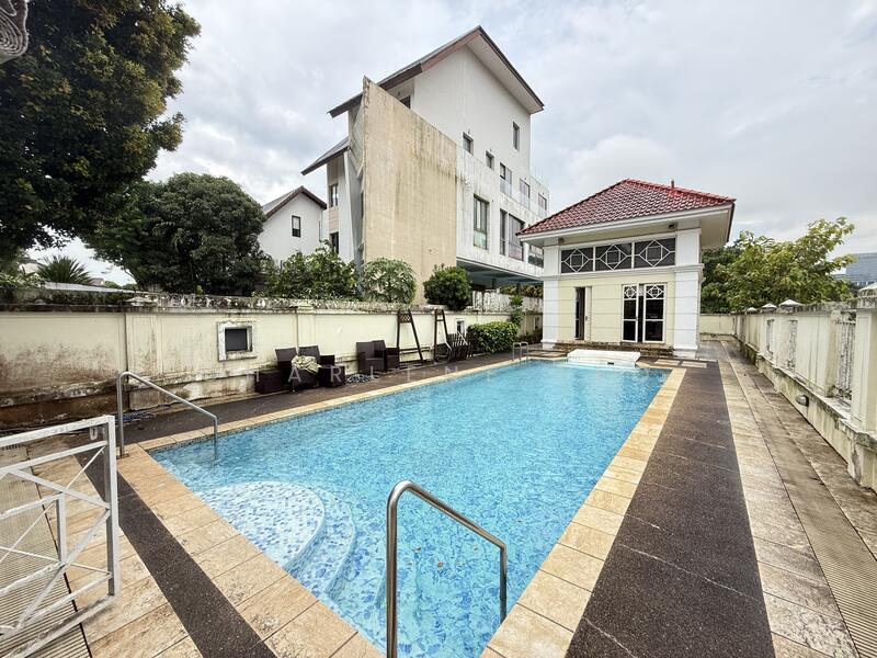 Additional image 2 of 3 Holland Grove View