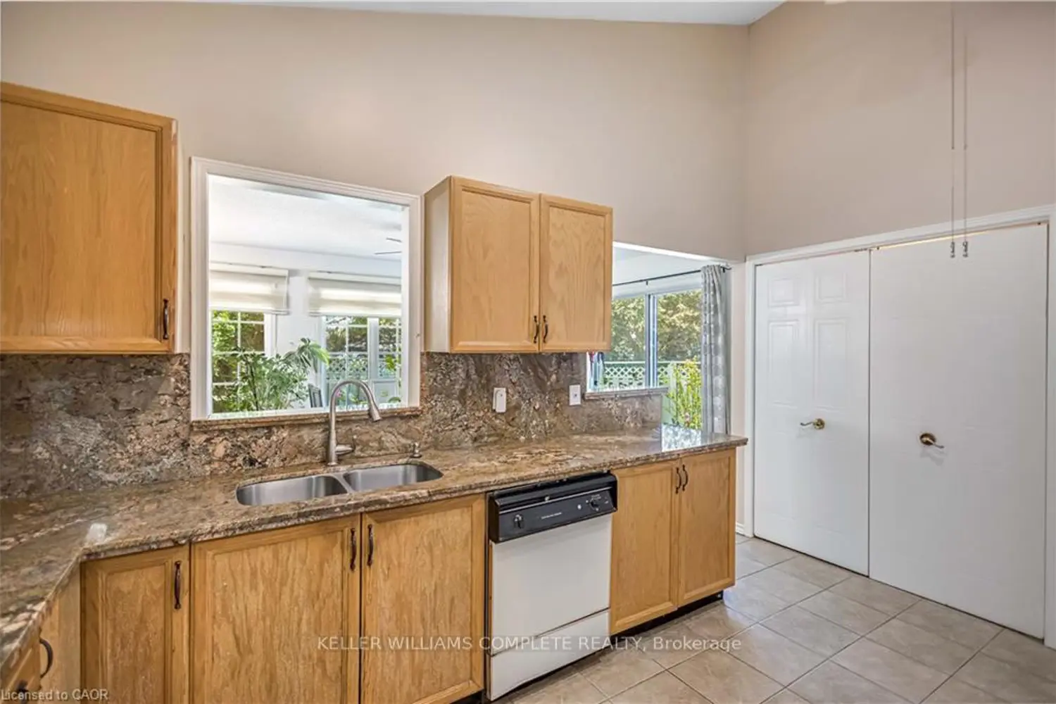 Additional image 4 of 375 Silverbirch Boulevard