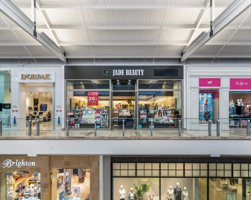 Additional image 41 of 272 E Via Rancho Parkway, Escondido, CA 92025