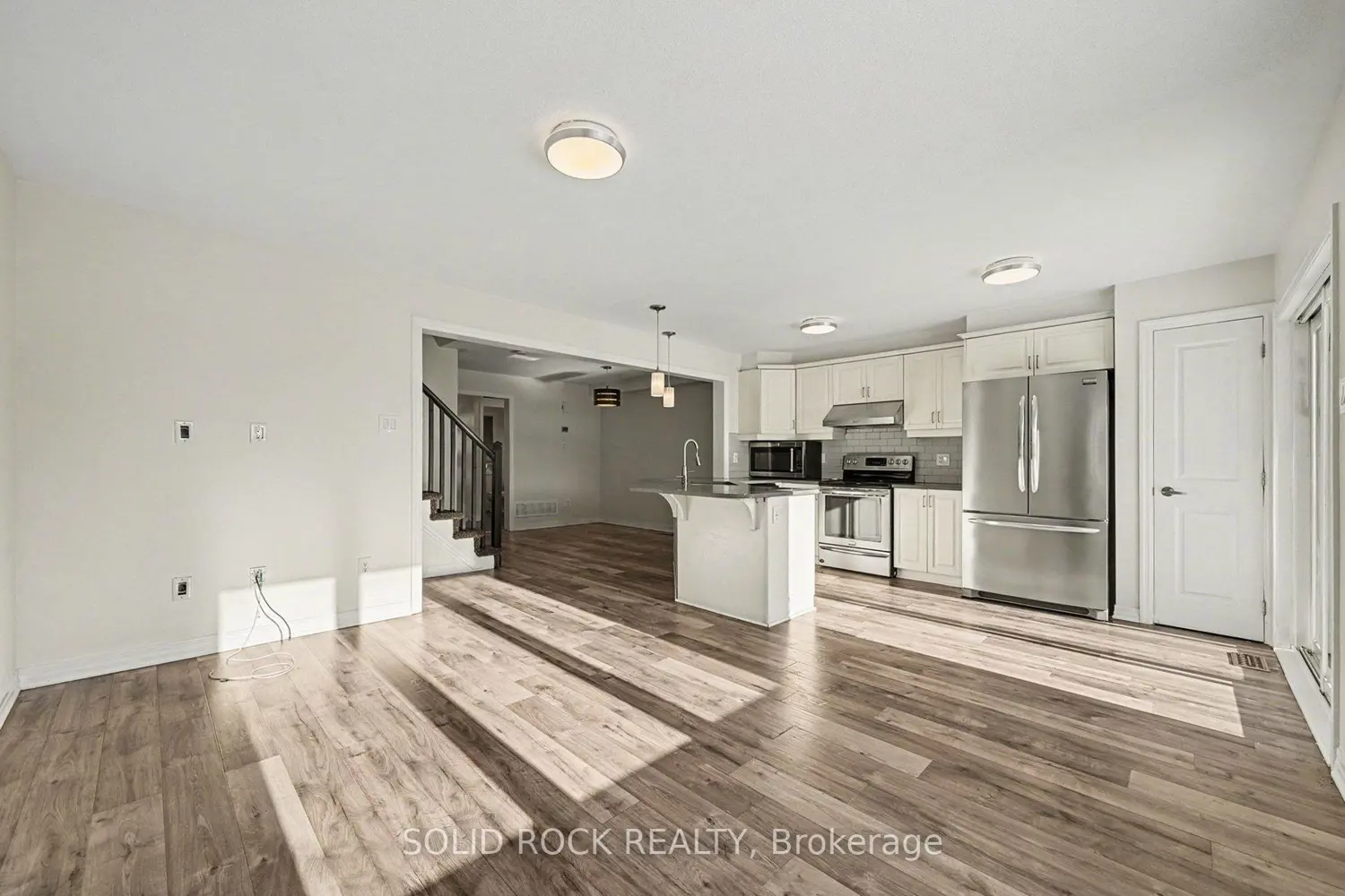 Additional image 7 of 407 White Arctic Avenue