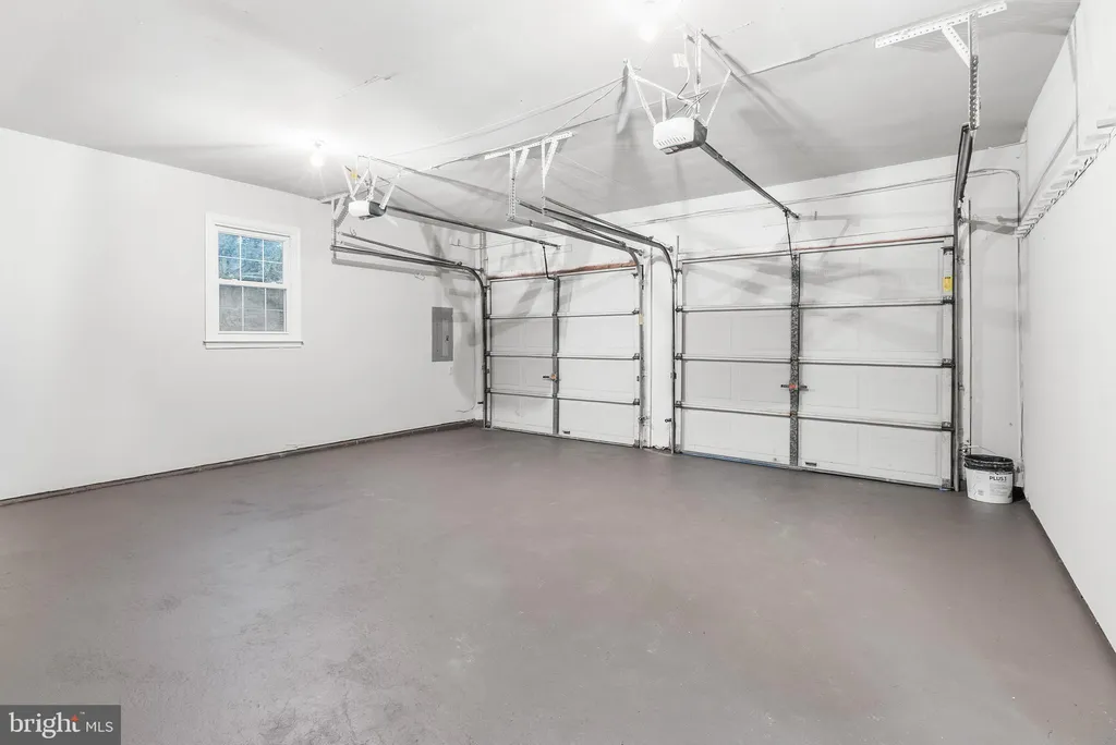 Additional image 30 of 210 W Silver Fox Road, Newark, DE 19702