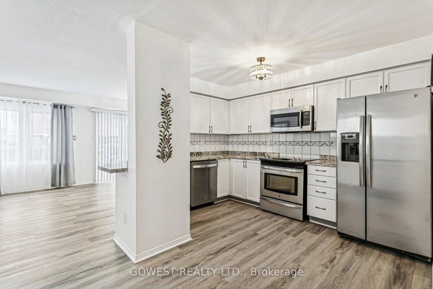 Additional image 10 of 3150 Erin Centre Boulevard 14