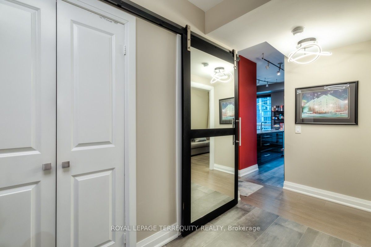 Additional image 2 of 1704-1 Scott Street, Toronto, ON, M5E 1A1