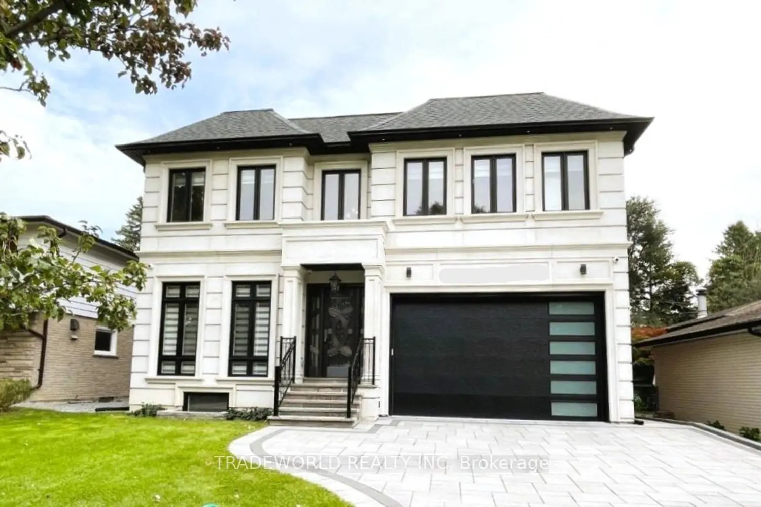 90 Fred Varley Drive