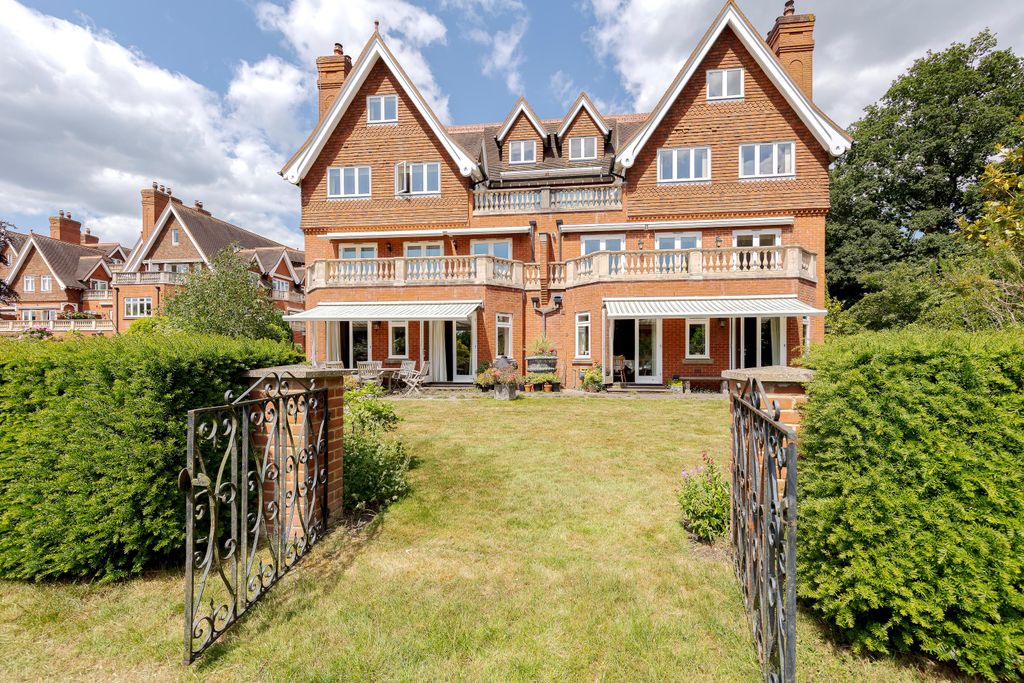 Additional image 18 of 3 bed flat for saleThe Coach House, Springwood Park, Tonbridge, Kent TN11
