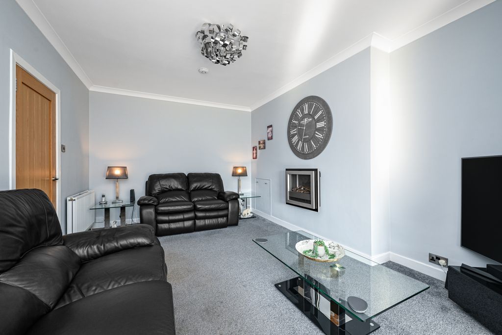 Additional image 2 of 3 bed flat for sale36 Hunter Terrace, Loanhead EH20