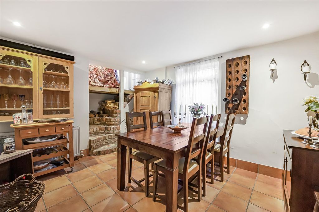 Additional image 7 of 3 bed semi-detached house for saleSt. Johns Hill, Reading RG1