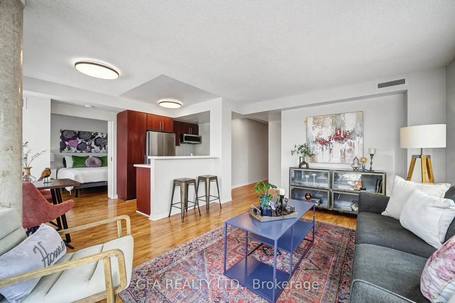 Additional image 2 of 1040 The Queensway Street 720