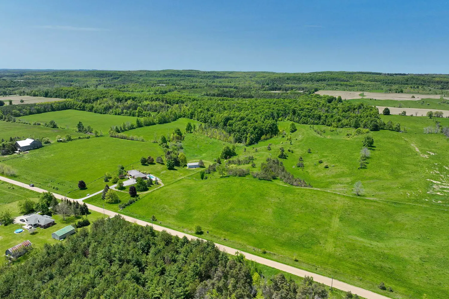 Additional image 10 of Pt E 1/2 Lot25 Conc 4 Ehs Pt 1, Pl 7R6861 Town Of Mono St, Mono Street