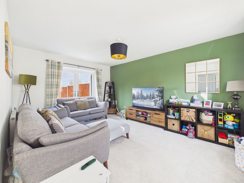 Additional image 3 of 3 bed semi-detached house for saleNewbury Street, Towcester NN12