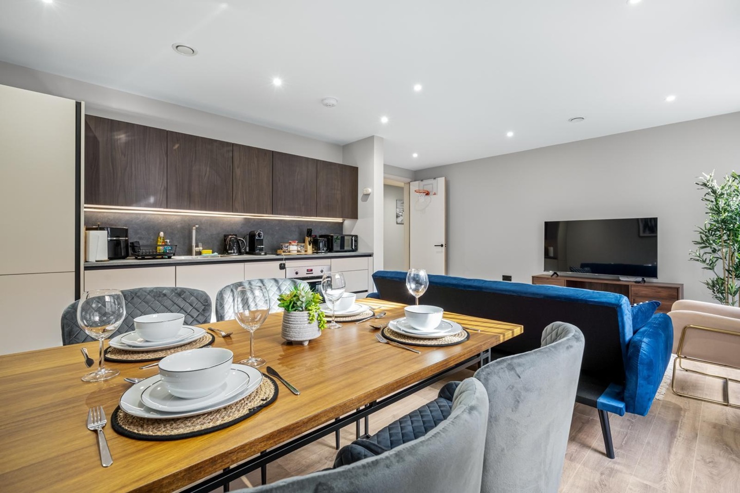 Additional image 2 of 2 Bed Flat, Pressworks, B3, N1 7GU