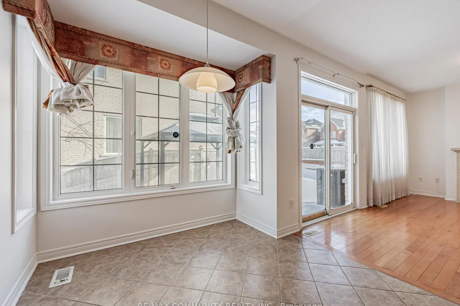 Additional image 10 of 2 John Davis Gate