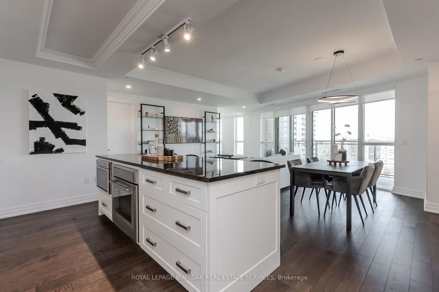 Additional image 10 of 2060 Lakeshore Road 1303