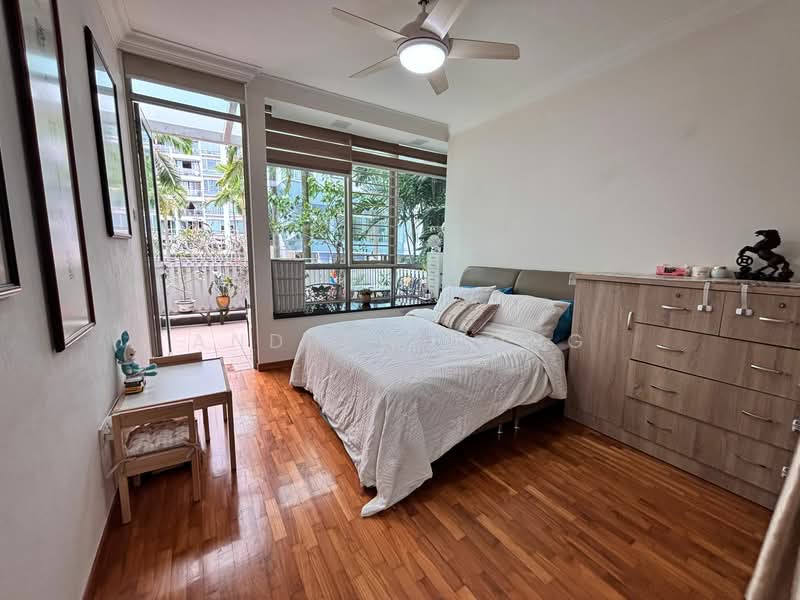 Additional image 12 of 67 Compassvale Bow