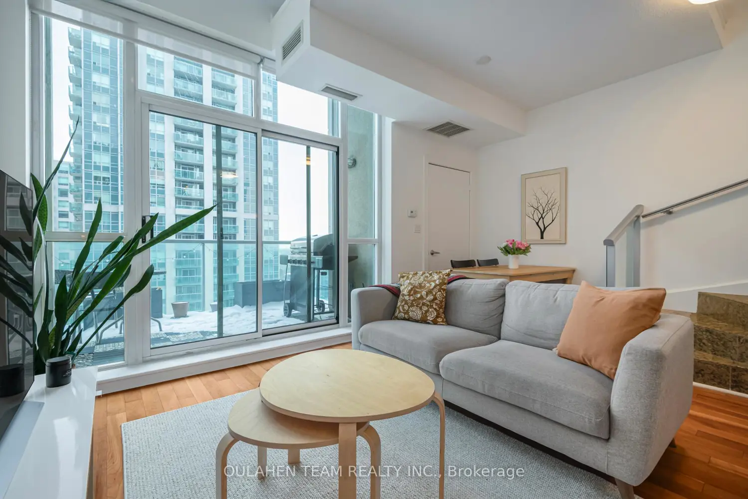 Additional image 5 of 1 Avondale Avenue 909