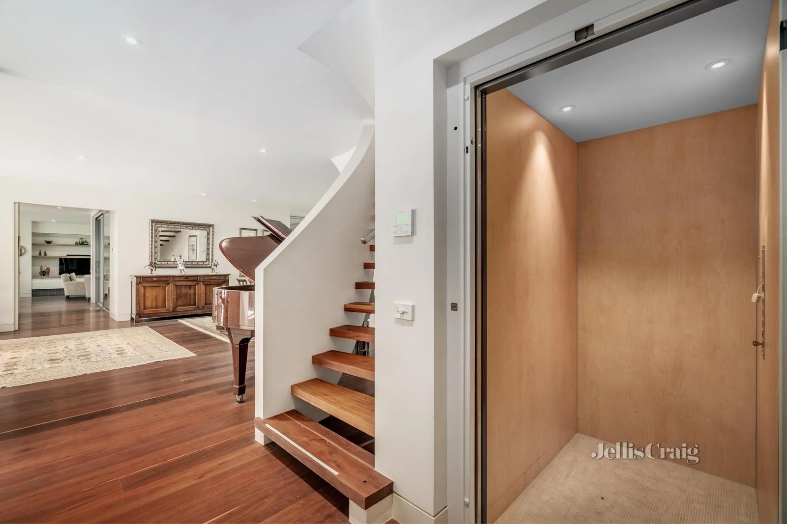 Additional image 12 of 4 Pleasant View Crescent, Wheelers Hill VIC 3150