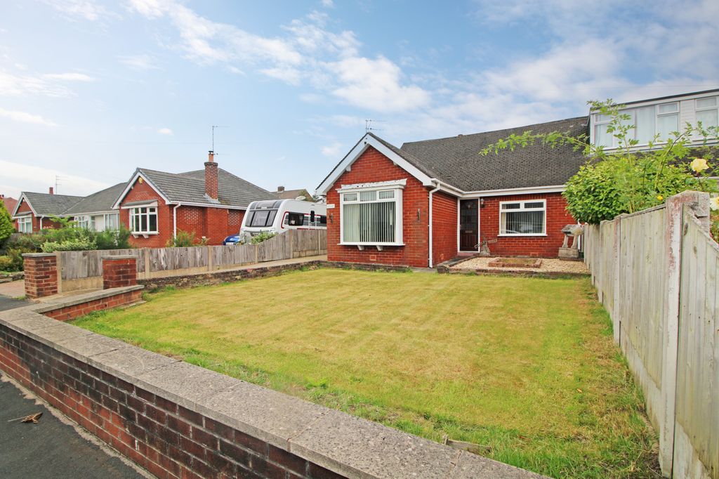 Additional image 2 of 4 bed semi-detached house for saleBryning Lane, Newton PR4