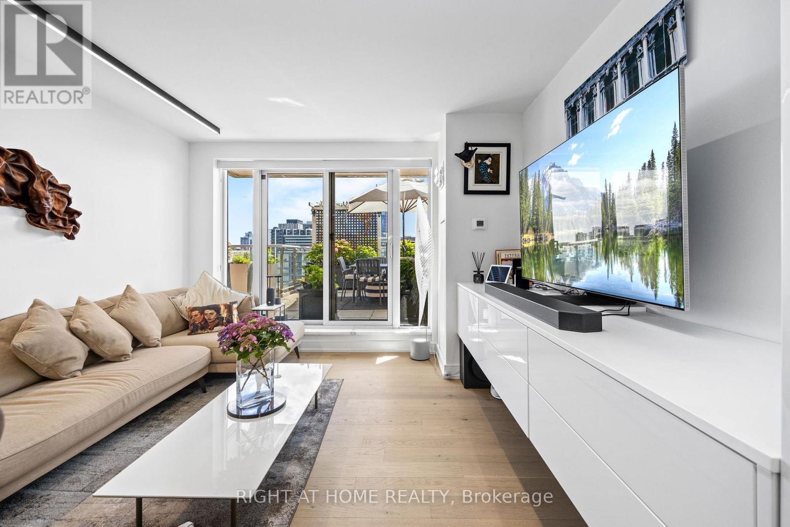 Additional image 6 of 1402-168 King St East Street, Toronto, ON, M5A 4S4