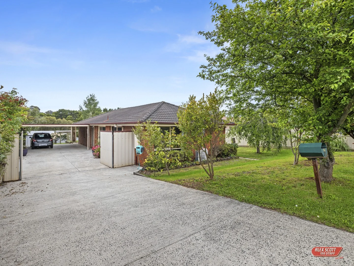 3 Laura Grove, Leongatha VIC 3953