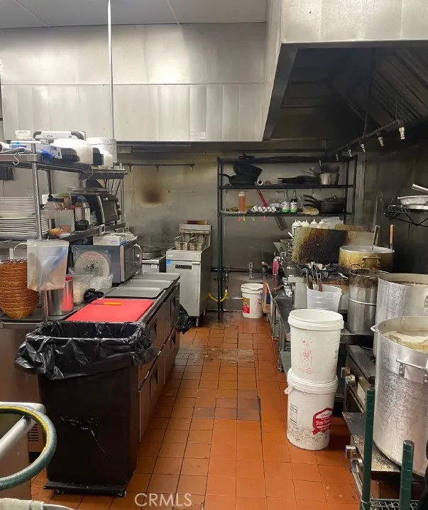 Additional image 13 of 2610 W Edinger Street Unit D, Santa Ana, CA 92704